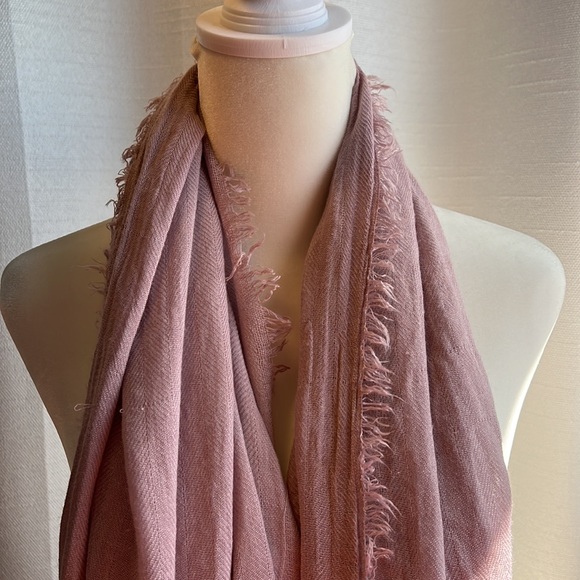 NWOT Charlotte Russe Infinity Scarf - Picture 2 of 2